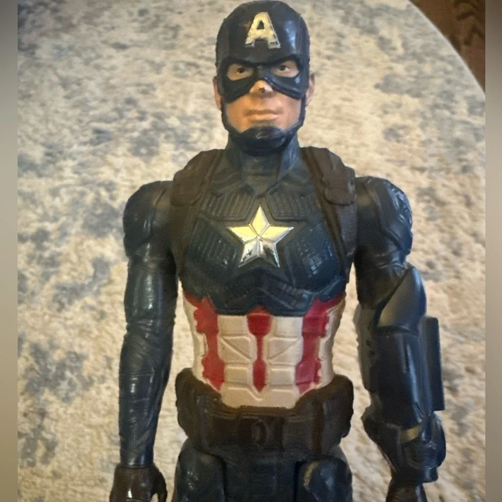 Hasbro Marvel Age of Ultron Titan Hero Tech Captain America 12” Figure